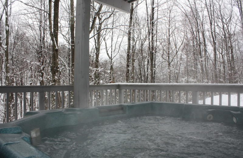 Cabin hot tub at Heritage Cabin.