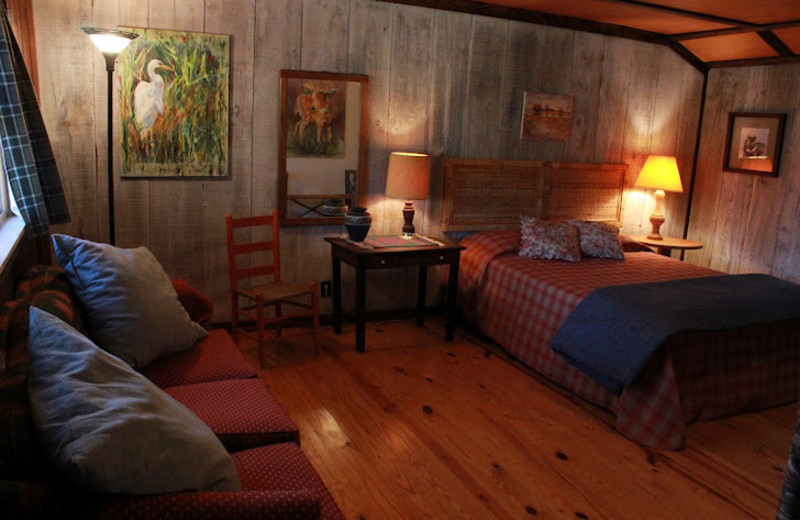 Cabin Bedroom at Deerwoode Lodge & Cabins