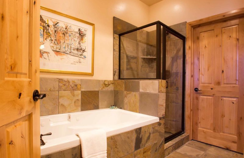 Rental bathroom at Lakeside Resort Properties.