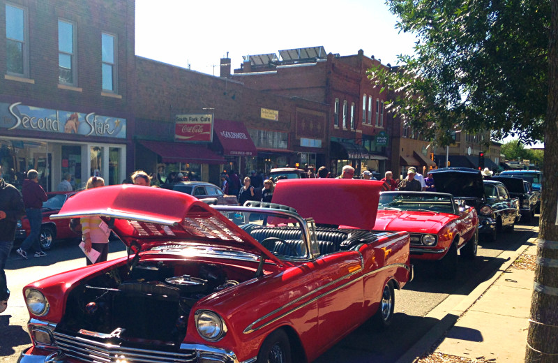 Old cars at Country Inn River Falls.