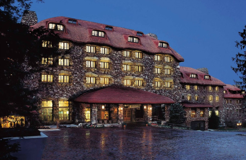 Exterior view f The Grove Park Inn Resort & Spa.