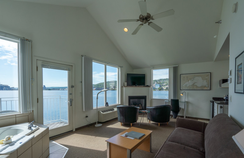 Guest room at South Pier Inn.