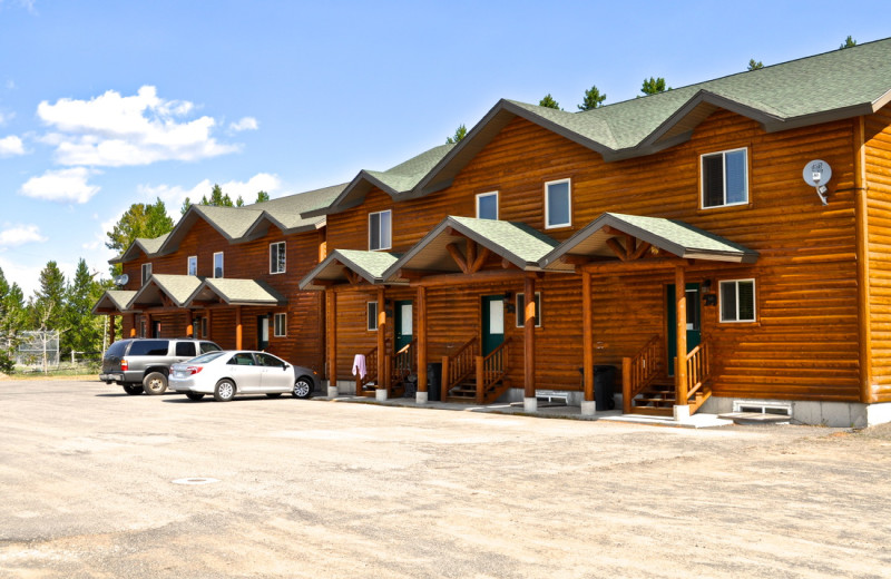 Exterior view of the cabins at Sawtelle Mountain Resort.