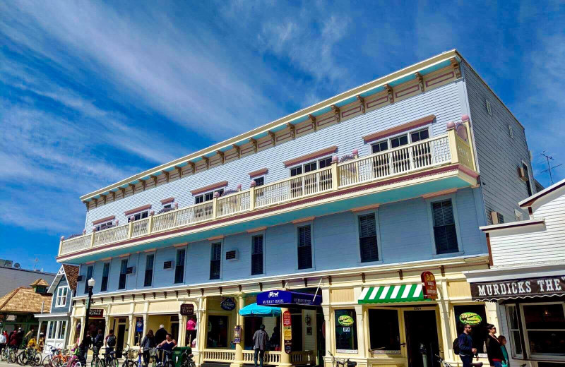 Exterior view of Murray Hotel 