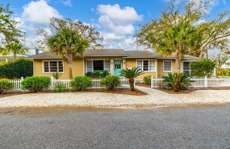 Exterior view of Real Escapes Properties - Landfall Cottage.