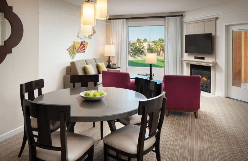 Guest room at Marriott's Shadow Ridge.