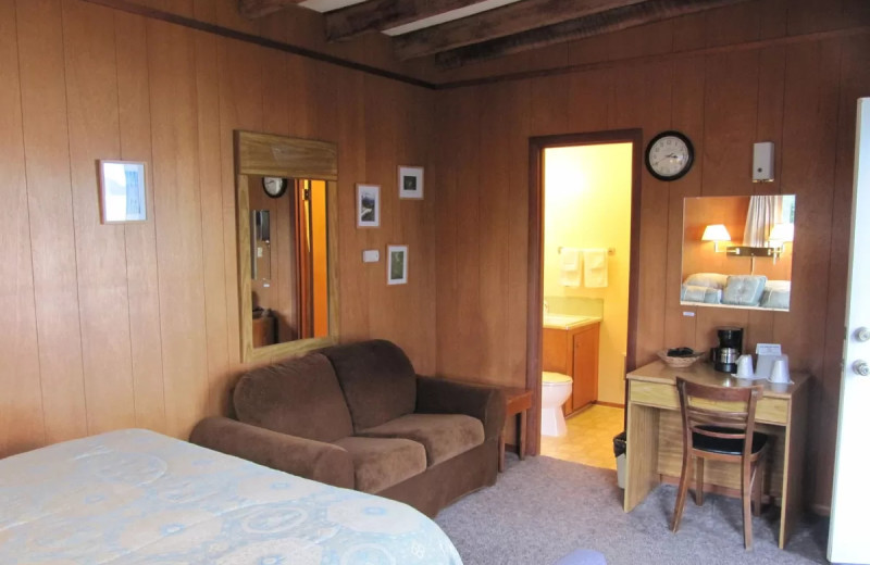 Inn bedroom at Rain Forest Resort Village.