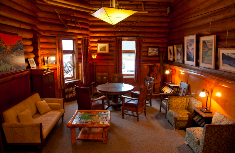 Living Area at Simpson's Num-Ti-Jah Lodge