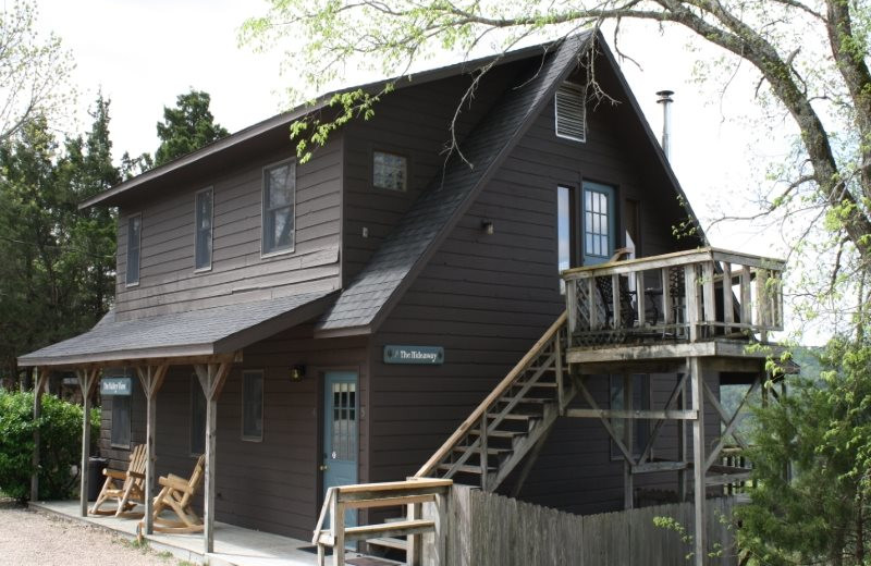 Cabin exterior at Arkansas White River Cabins.
