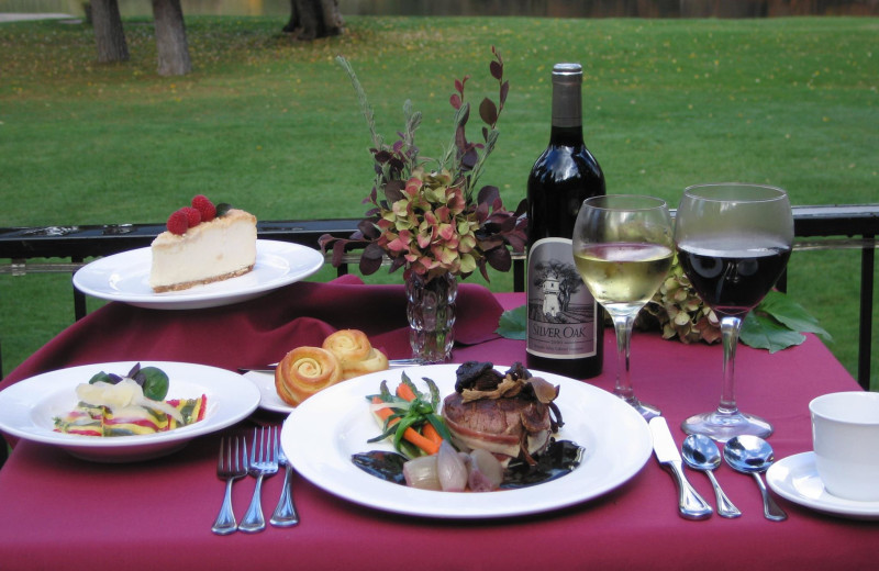 Dining at Morrison's Rogue River Lodge.