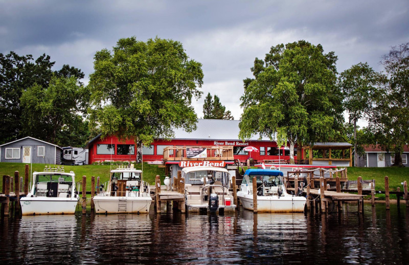 Exterior view of River Bend's Resort & Walleye Inn.