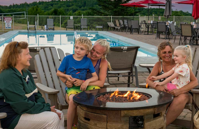 Poolside fire pit at Steele Hill Resorts.