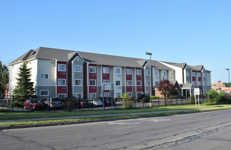 Exterior view of Inn at the Finger Lakes.