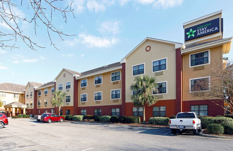 Exterior view of Extended Stay America Wilmington - New Centre Drive.