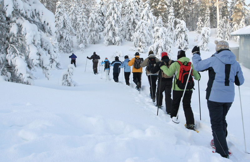 Cross Country skiing at Tamarack Lodge.