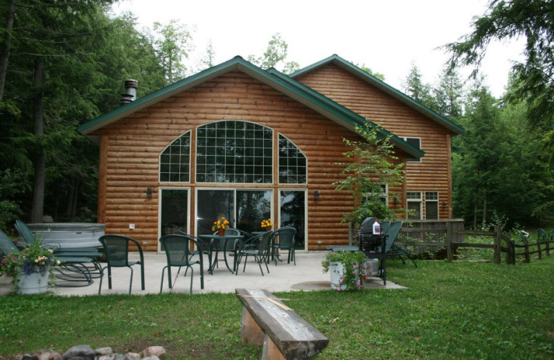 Cabin at Lakewoods Resort.