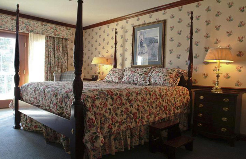Guest bedroom at The Geneva Inn.