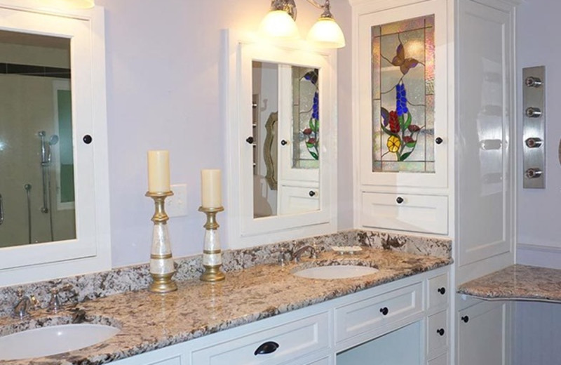 Bathroom at Creekside Retreat.