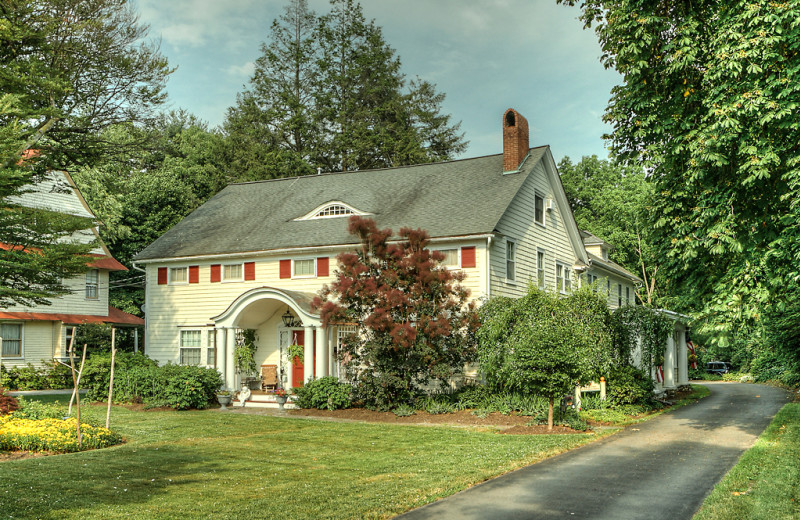 Exterior view of Warwick Valley Bed and Breakfast.