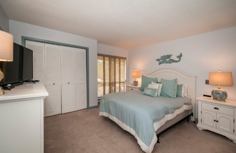 Rental bedroom at Destin Getaways.