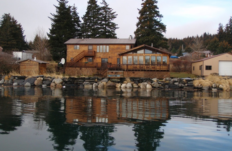 Exterior view of Port Lions Lodge.