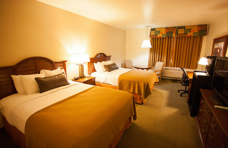 Guest room at Best Western Plus Ruby's Inn.