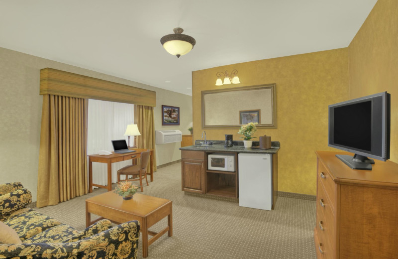 Guest room at Rushmore Express Inn & Family Suites.