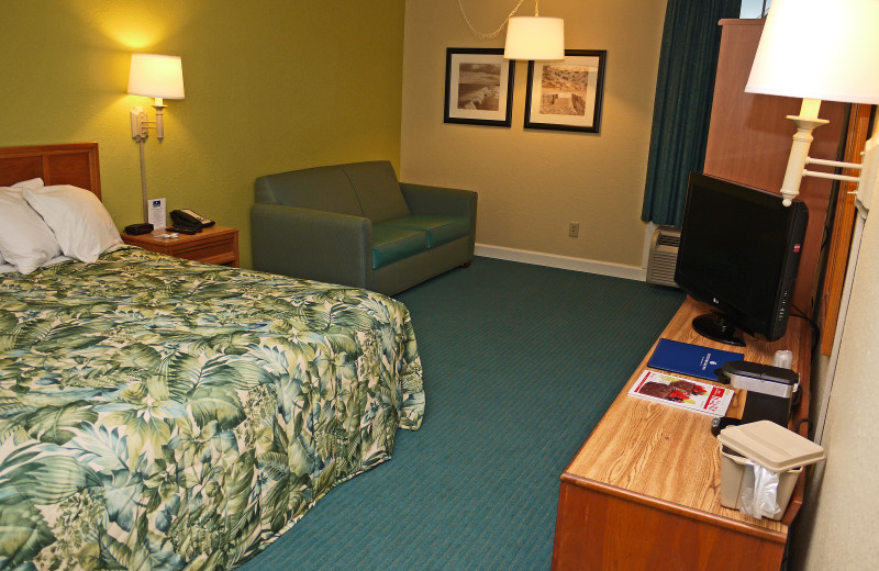 Guest room at Outer Banks Inn.
