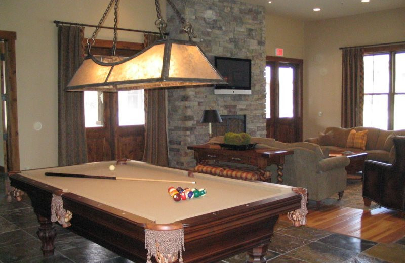 Billiards table at Five Star Rentals of Montana.