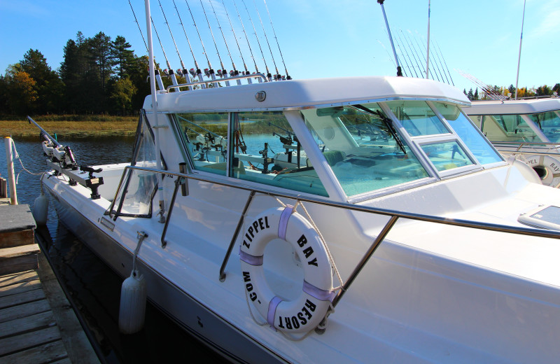 Boating at Zippel Bay Resort.