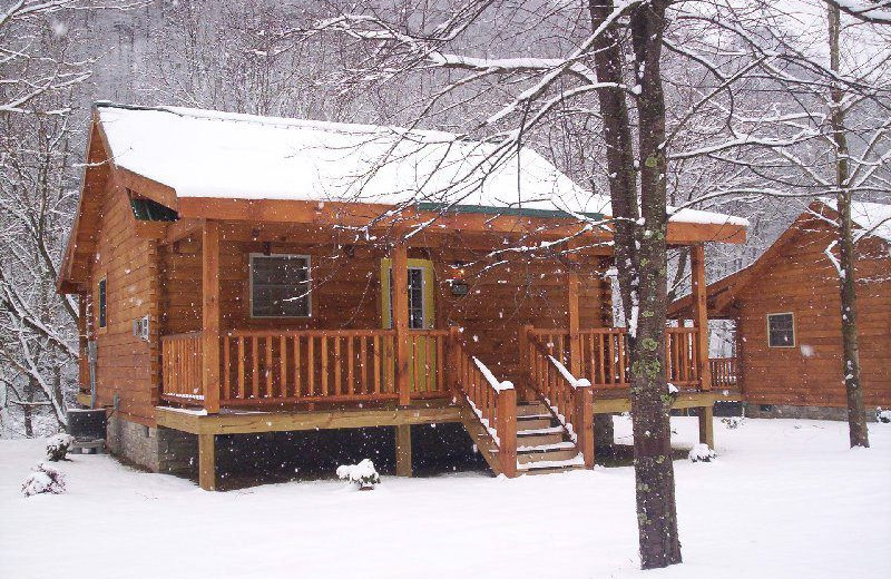 Outside view of the cabins during winter at New River Trail Cabins.