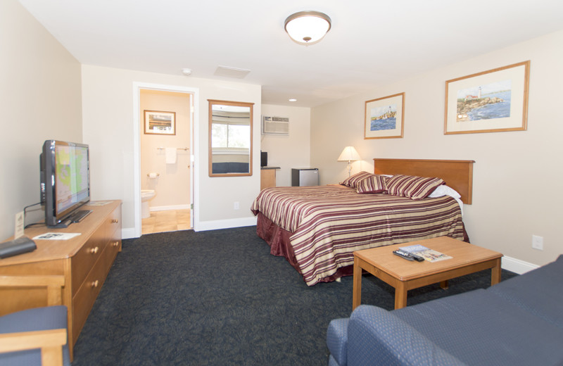 Guest room at Mark III Inn.