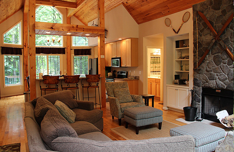 Guest house living room at Wintergreen Resort.