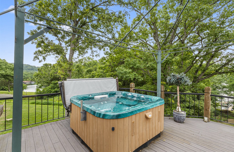 Hot tub at Green Valley Resort.