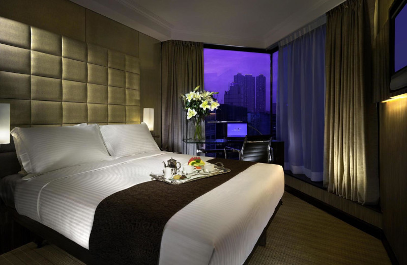 Guest room at Kowloon Hotel.