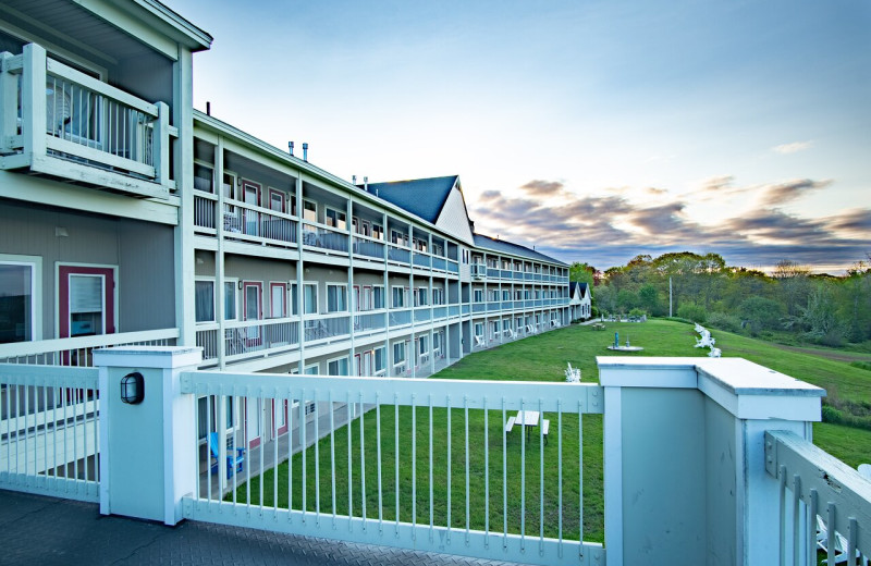 Exterior view of Fireside Inn 