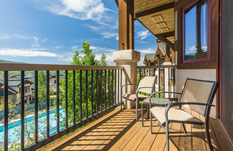 Rental balcony at EagleRidge Lodge.
