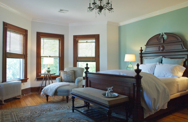 Guest room at Fordham House B 