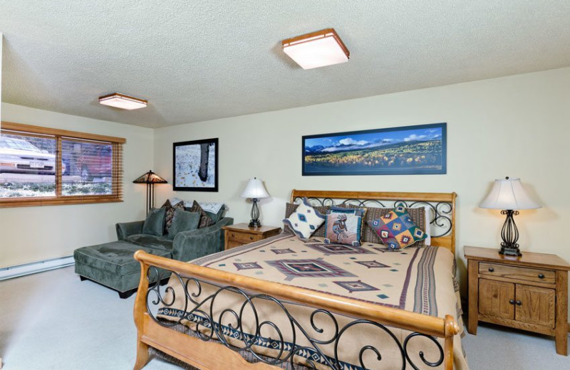 Guest bedroom at The Crestwood.