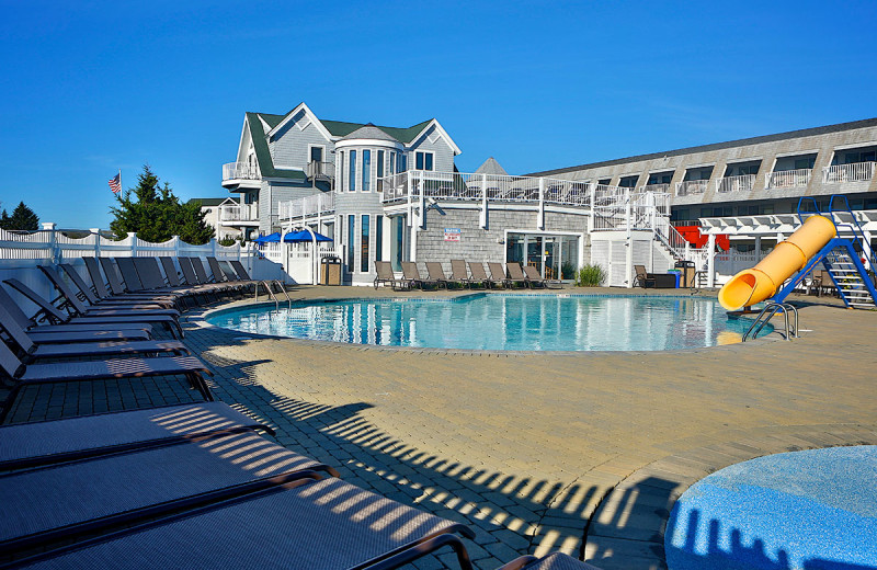 Outdoor pool at Anchorage Inn.