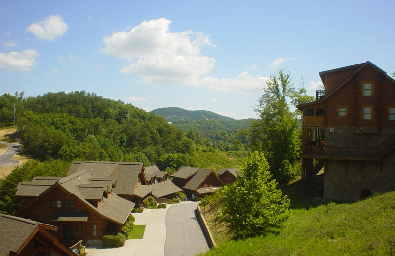 Exterior view of Golfview Vacation Rentals.