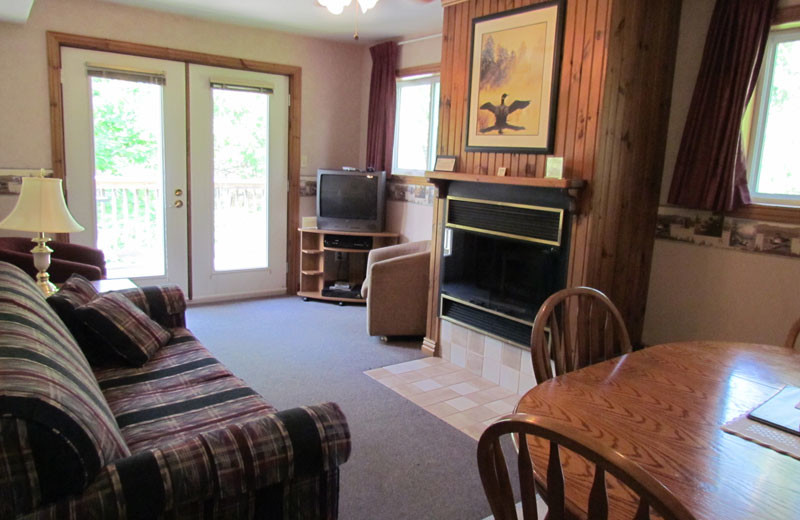 Guest living room at Pine Vista Resort.