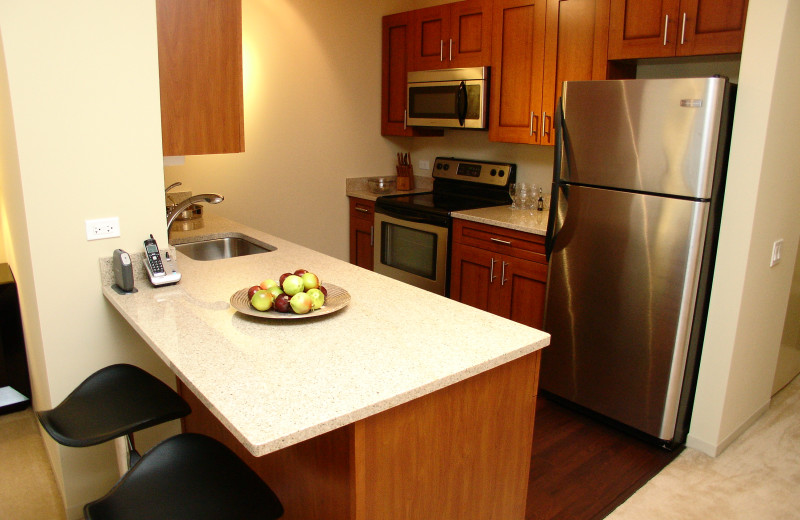 Book Now: 888.761.RENT or 001.312.242.1625