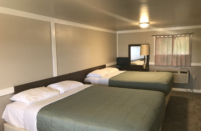 Guest room at Tanglewood Lodge.