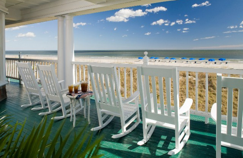 Relax on the Porch at Elizabeth Pointe Lodge 