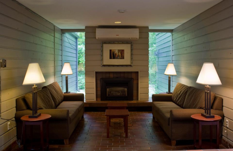 Living Area at Mohawk Inn and Conference Centre