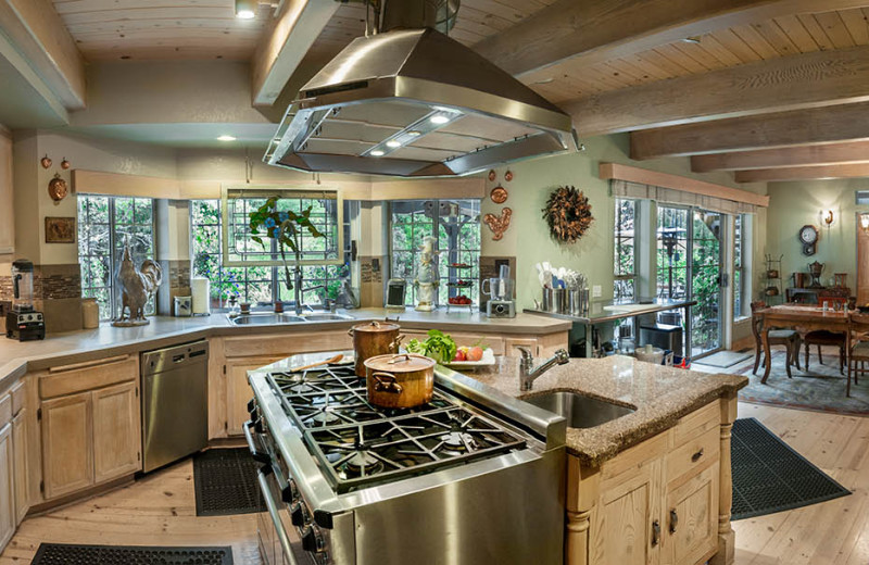 Kitchen at Casa Lana Bed & Breakfast.