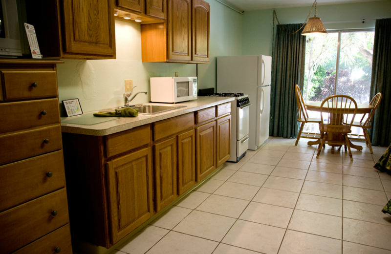 Cottage kitchen at Rock Reef Resort.