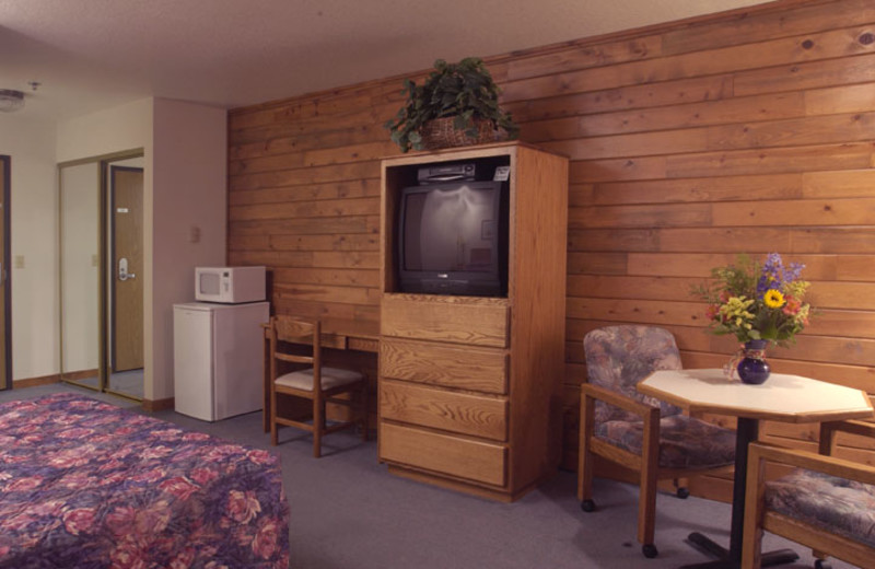 Guest room amenities at Adobe Resort.