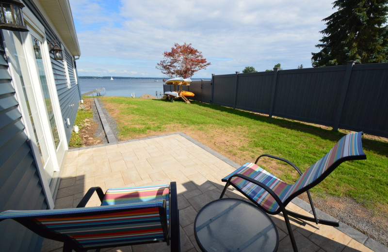 Guest patio at Waters Edge B&B Resort.